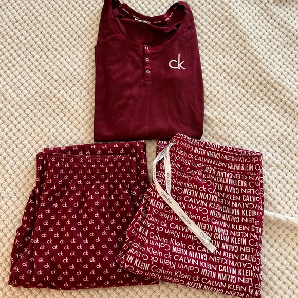 CALVIN KLEIN Pajamas - Picture 1 of 7